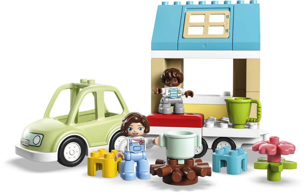 LEGO® DUPLO® - Family house on wheels